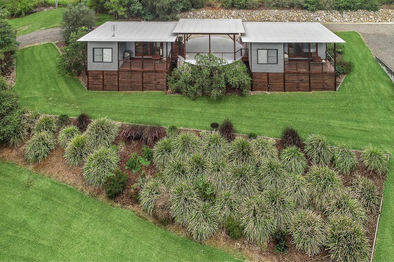 Lilypad Luxury Cabins Bellingen Eksteriør billede